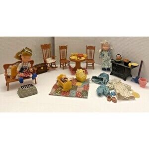 Vintage Holly Hobbie Lot Dolls Carrie Amy Furniture + Accessories Knickerbocker